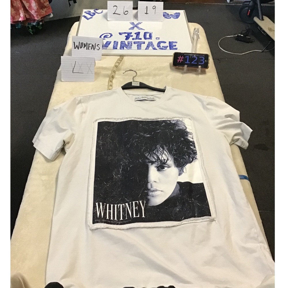 Whitney Houston Graphic T-Shirt White Portrait Monogram Womens Size Large